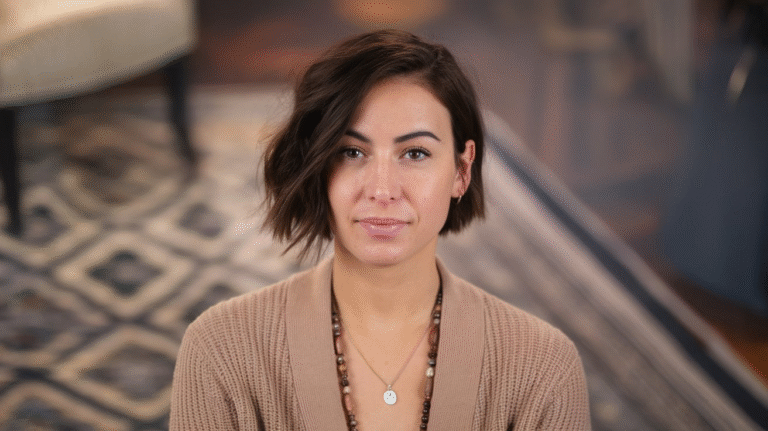 19 Short Hairstyle Women Ideas